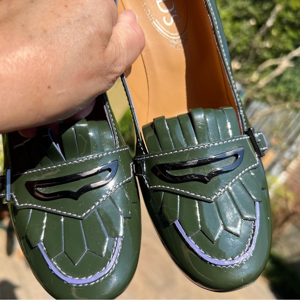 🔥Price Drop!🔥Patent Leather Tod’s Heels, never worn. - Picture 2 of 9